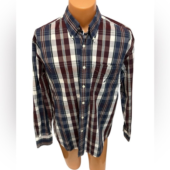NAUTICA Men's 80's Two-ply Cotton Sport Shirt Plaid Pattern Red Blue White Large - Picture 2 of 11